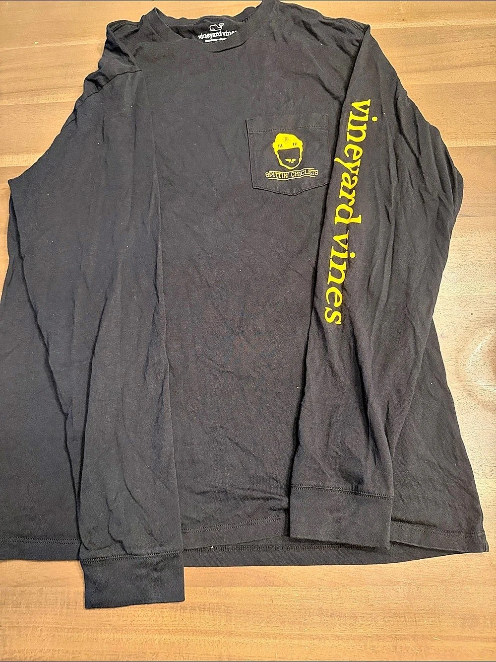 vineyard vines Spittin' Chiclets Long Sleeve Tee Black & Yellow Medium